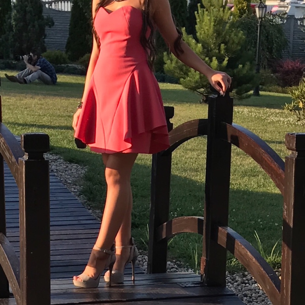 Halston Heritage Dress worn once like new